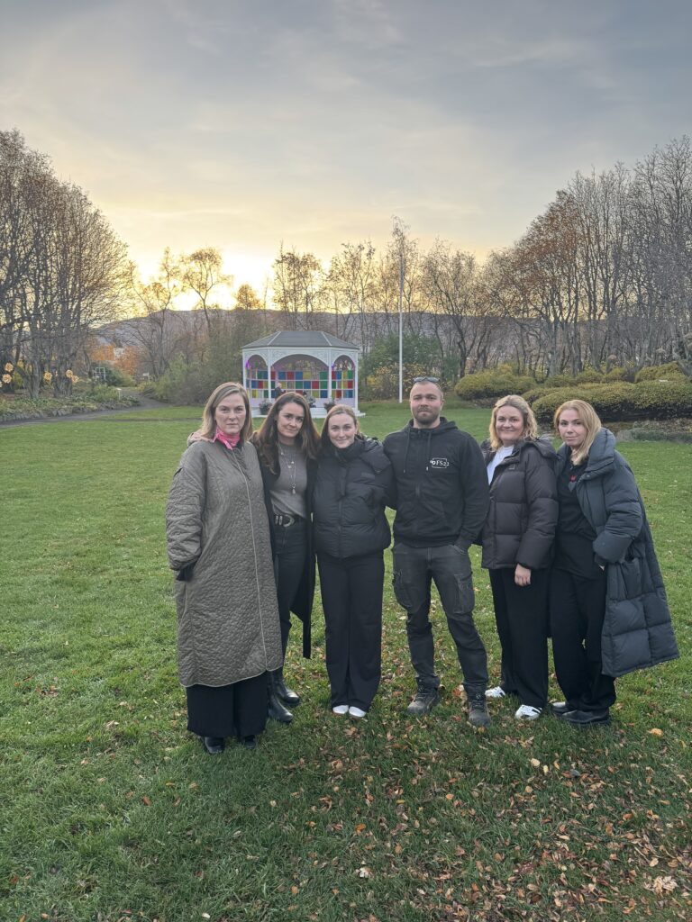 Hittingur í Lystigarðinum